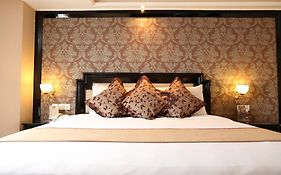 Golden Boutique Hotel Melawai